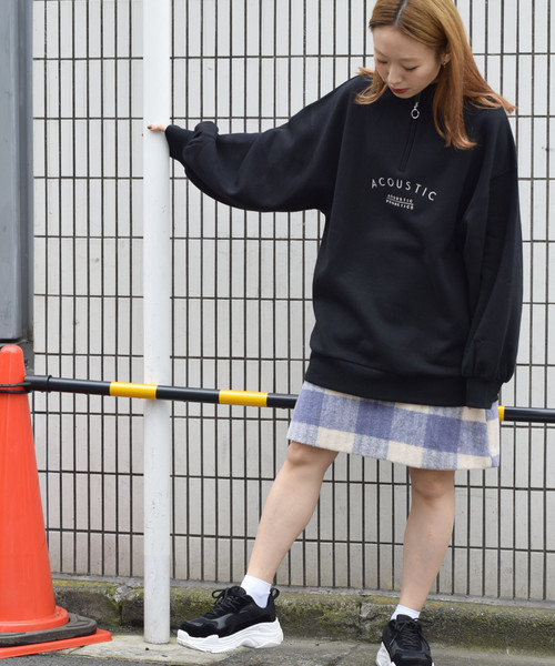 w closet（ダブルクローゼット）の「刺繍入ハーフZIPルーズプルオーバー_（スウェット・レディース・アイボリー/パープル/ブラック・FREE）」の8枚目の写真