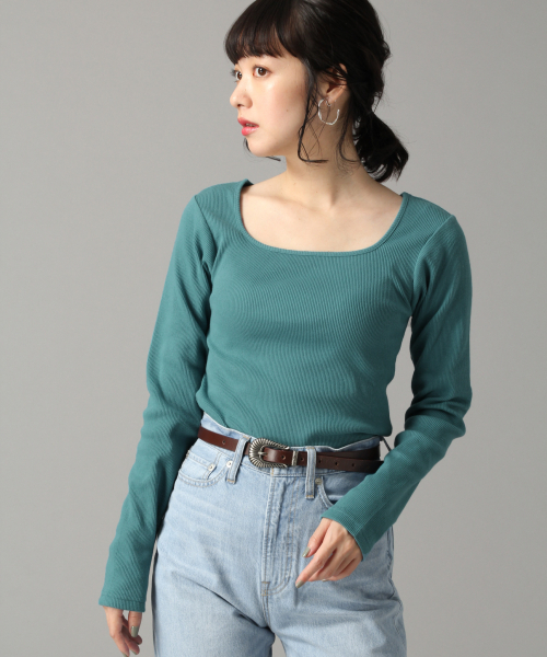 LOWRYS FARM(ローリーズファーム)の「リブスクエアタイトLS 831696(Tシャツ/カットソー・レディース・キャメル/オフホワイト/ブルー/ブラック・MEDIUM/LARGE)」の4枚目の写真