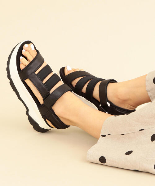 Teva（テバ）の「【復刻別注】＜TEVA(テバ)＞∴ZAMORA ザモラ ◆（サンダル・レディース・ブラック・7/5/8/6）」の5枚目の写真