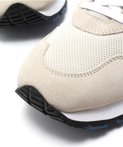 PUMA（プーマ）の「TX-3 (UNISEX) - Sport Classics（スニーカー・メンズ・グレー/ライトグレー/グレー系その他/レッド・30cm/26cm/25cm/24.5cm/24cm/29cm/28cm/23cm/26.5cm/23.5cm/28.5cm/27cm/27.5cm/25.5cm/22.5cm/31cm）」の5枚目の写真