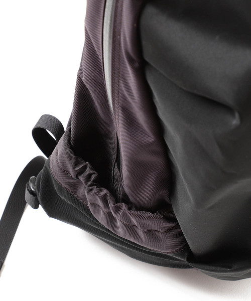 BEAMS BOY（ビームスボーイ）の「ARC’TERYX / Arro16 Backpack（バックパック/リュック・レディース・ブラック・ONE SIZE）」の8枚目の写真