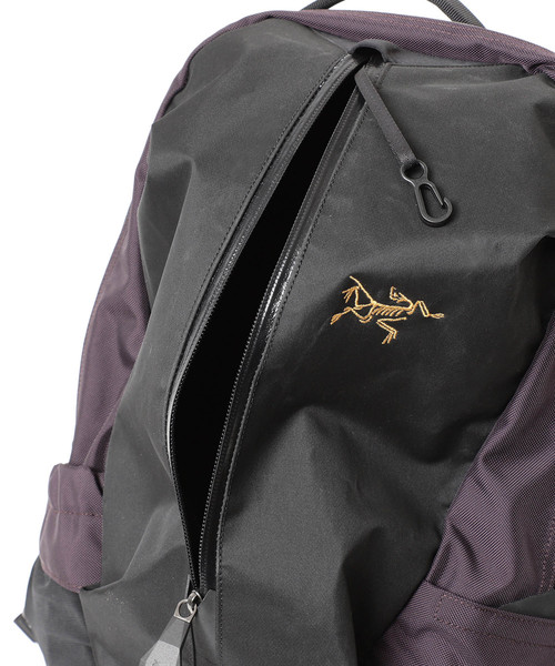BEAMS BOY（ビームスボーイ）の「ARC’TERYX / Arro16 Backpack（バックパック/リュック・レディース・ブラック・ONE SIZE）」の12枚目の写真
