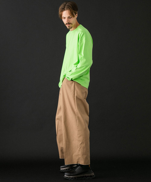 UNITED TOKYO（ユナイテッドトウキョウ）の「カットオフワイドヘムチノパンツ（チノパンツ・メンズ・ベージュ/ブラック/グレー・1/2/3）」の20枚目の写真