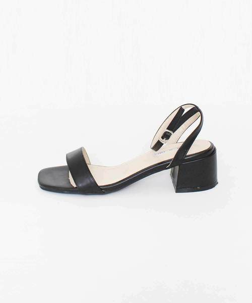 MODE ROBE(モードローブ)の「ストラップサンダル(サンダル・レディース・ホワイト/ブラック/ブラウン/ベージュ/シルバー・22.5㎝/23cm/23.5㎝/24cm/24.5cm/25cm/24.5㎝)」の13枚目の写真