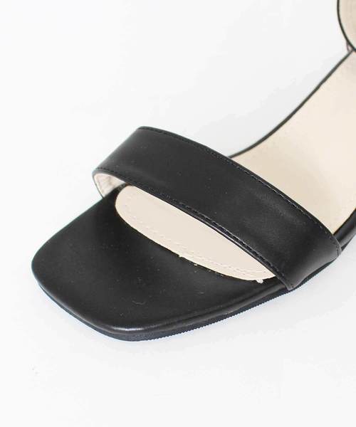 MODE ROBE(モードローブ)の「ストラップサンダル(サンダル・レディース・ホワイト/ブラック/ブラウン/ベージュ/シルバー・22.5㎝/23cm/23.5㎝/24cm/24.5cm/25cm/24.5㎝)」の14枚目の写真