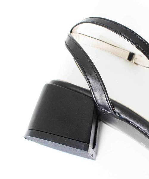 MODE ROBE(モードローブ)の「ストラップサンダル(サンダル・レディース・ホワイト/ブラック/ブラウン/ベージュ/シルバー・22.5㎝/23cm/23.5㎝/24cm/24.5cm/25cm/24.5㎝)」の15枚目の写真