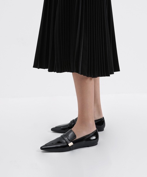 CHARLES & KEITH（チャールズ & キース）の「メタルアクセントローファー / Metal Accent Loafers（ローファー・レディース・ブラック/ブラウン/マルチ・22.5cm/23cm/23.5cm/24.5cm/25cm/25.5cm）」の5枚目の写真