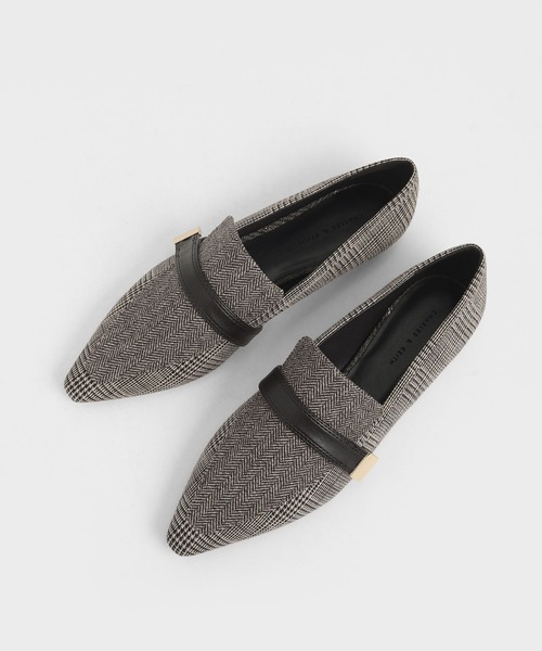 CHARLES & KEITH（チャールズ & キース）の「メタルアクセントローファー / Metal Accent Loafers（ローファー・レディース・ブラック/ブラウン/マルチ・22.5cm/23cm/23.5cm/24.5cm/25cm/25.5cm）」の8枚目の写真