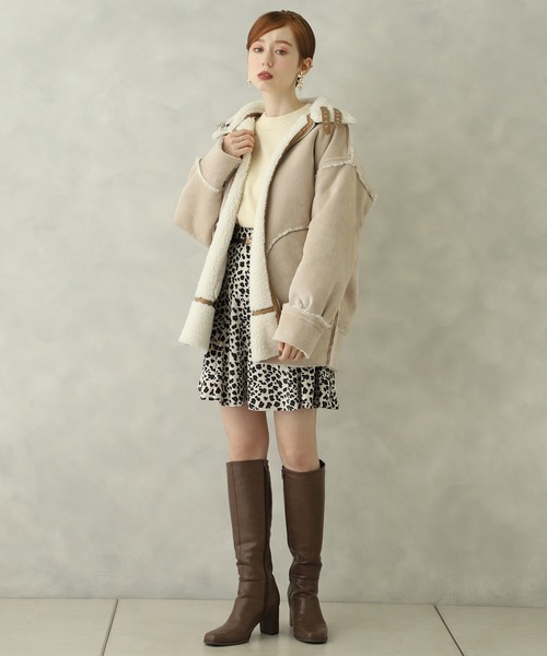 one after another NICE CLAUP(ワンアフターアナザーナイスクラップ)の「リバーシブルボンバージャケット(ダッフルコート・レディース・アイボリー/キャメル・FREE)」の11枚目の写真
