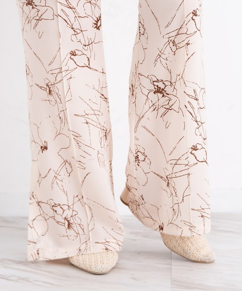 VANNIE U(ヴァニーユー)の「ニュアンスフラワーパンツ(その他パンツ・レディース・ホワイト/ベージュ・FREE)」の20枚目の写真