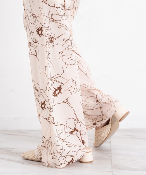 VANNIE U(ヴァニーユー)の「ニュアンスフラワーパンツ(その他パンツ・レディース・ホワイト/ベージュ・FREE)」の21枚目の写真