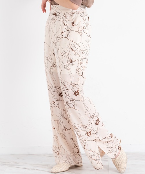 VANNIE U(ヴァニーユー)の「ニュアンスフラワーパンツ(その他パンツ・レディース・ホワイト/ベージュ・FREE)」の16枚目の写真