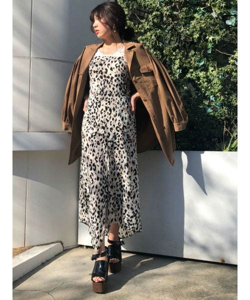 EVRIS（エヴリス）の「リネンライクルーズシャツジャケット（テーラードジャケット・レディース・ホワイト/ブラウン/カーキ・FREE）」の5枚目の写真