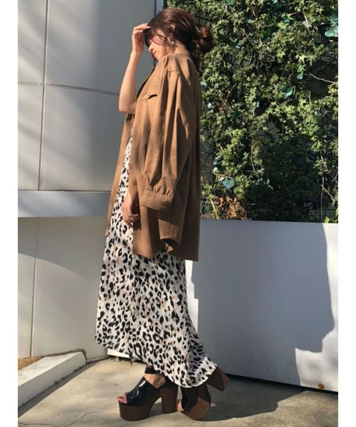 EVRIS（エヴリス）の「リネンライクルーズシャツジャケット（テーラードジャケット・レディース・ホワイト/ブラウン/カーキ・FREE）」の8枚目の写真