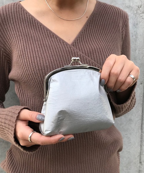 mar cielo.（マルシエロ）の「【mar cielo/マルシエロ】ガマ口ポーチ（ポーチ・レディース・シルバー/ゴールド・ONE SIZE）」の2枚目の写真
