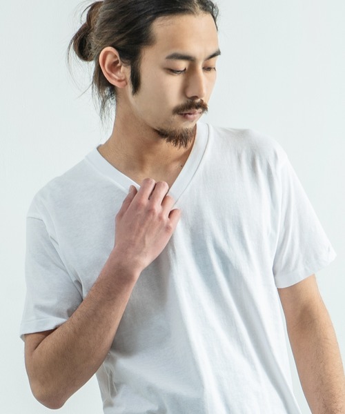 HANES(ヘインズ)の「Hanes ヘインズ 3枚組 アカラベルクルーネック VネックTシャツ HM2135G HM2145K(Tシャツ/カットソー・メンズ・ホワイト系その他/ホワイト・X-LARGE/SMALL/M/XL/S/L/LARGE/MEDIUM)」の9枚目の写真