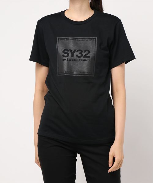 SY32 by SWEET YEARS(エスワイサーティトゥバイスィートイヤーズ)の「《SY32 by SWEET YEARS》SQUARE LOGO T(Tシャツ/カットソー・レディース・ホワイト/ブラック×ブラック/ブラック×ホワイト・MEDIUM/LARGE/X-LARGE/XX-LARGE/SMALL)」の8枚目の写真