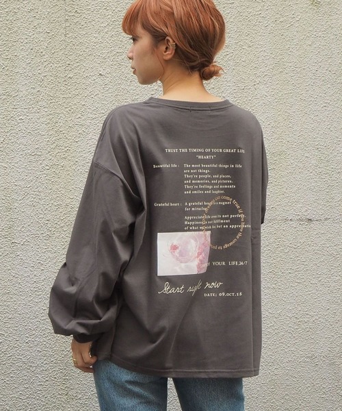 tiptop(ティップトップ)の「レタリングプリントロンT(Tシャツ/カットソー・レディース・オフホワイト/ブラック/サックスブルー/ブルー/パープル/ホワイト系その他/ホワイト系その他2/ブラック系その他/ブラック系その他2・FREE)」の1枚目の写真