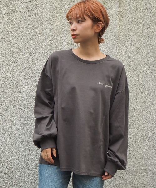tiptop(ティップトップ)の「レタリングプリントロンT(Tシャツ/カットソー・レディース・オフホワイト/ブラック/サックスブルー/ブルー/パープル/ホワイト系その他/ホワイト系その他2/ブラック系その他/ブラック系その他2・FREE)」の20枚目の写真