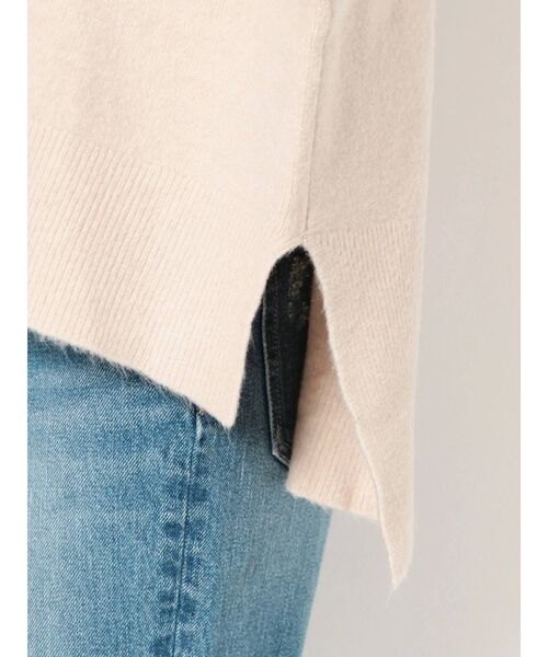 GYDA（ジェイダ）の「【ZOZO限定】Vカットフードニットトップス（ニット/セーター・レディース・アイボリー/チャコールグレー/ブラウン・FREE）」の17枚目の写真