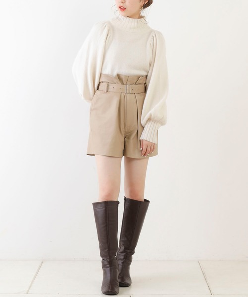 Chico（チコ）の「ウエストタックレザーショートパンツ（その他パンツ・レディース・ブラウン/ベージュ/ブラック・FREE）」の16枚目の写真