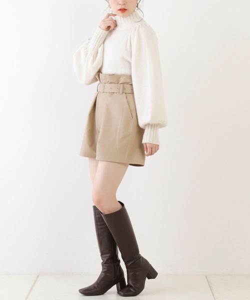 Chico（チコ）の「ウエストタックレザーショートパンツ（その他パンツ・レディース・ブラウン/ベージュ/ブラック・FREE）」の17枚目の写真