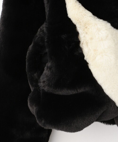 NIKE(ナイキ)の「NIKE/ナイキ ウィメンズ ジャケットプラッシュ(ブルゾン・レディース・ホワイト/ブラック・SMALL/MEDIUM)」の8枚目の写真