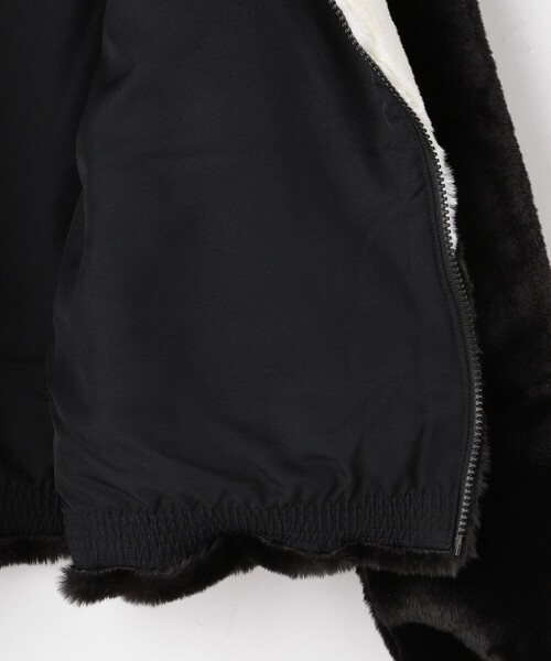 NIKE(ナイキ)の「NIKE/ナイキ ウィメンズ ジャケットプラッシュ(ブルゾン・レディース・ホワイト/ブラック・SMALL/MEDIUM)」の9枚目の写真