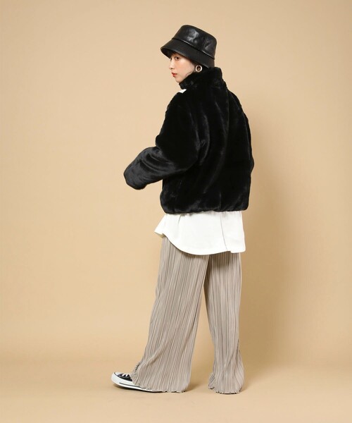 NIKE(ナイキ)の「NIKE/ナイキ ウィメンズ ジャケットプラッシュ(ブルゾン・レディース・ホワイト/ブラック・SMALL/MEDIUM)」の12枚目の写真