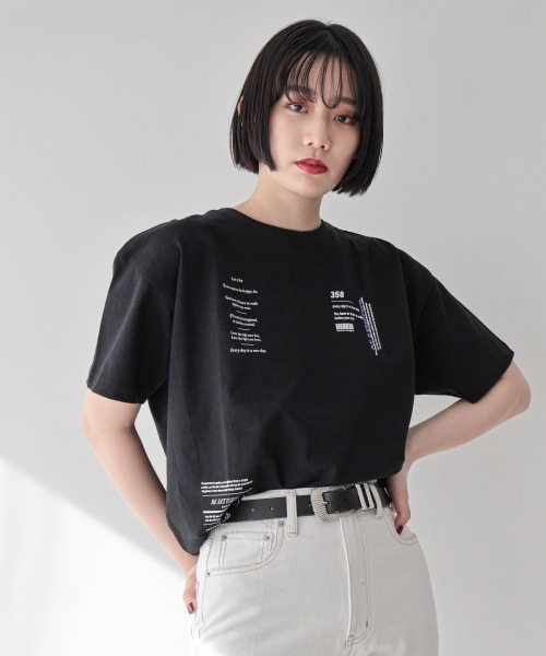 PAGEBOY（ページボーイ）の「デザインロゴT（Tシャツ/カットソー・レディース・オフホワイト/ブラック・FREE）」の2枚目の写真