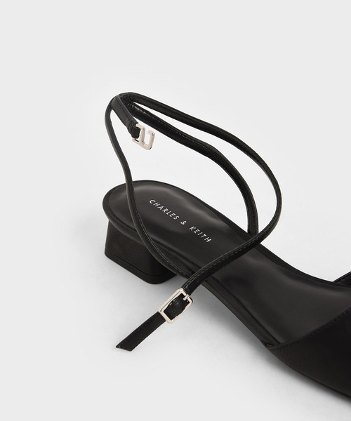CHARLES & KEITH（チャールズ & キース）の「スクエアトゥ アンクルストラップパンプス / Square Toe Ankle Strap Pumps（パンプス・レディース・ブラック/ダークブラウン・23cm/23.5cm/24.5cm/25cm/25.5cm/22.5cm）」の6枚目の写真