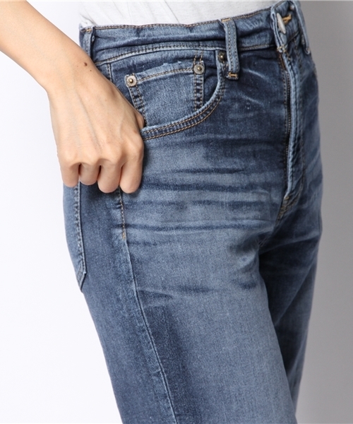 MOUSSY（マウジー）の「BLUE FF Slim Tapered（デニムパンツ・レディース・ブルー・25inch/24inch/23inch/26inch/27inch）」の6枚目の写真