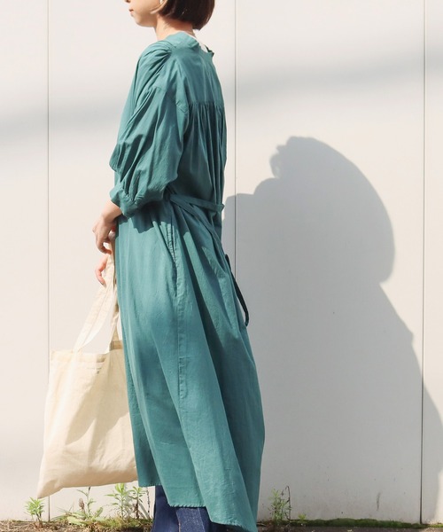 Factor=（ファクターイコール）の「キャンブリックギャザーワンピース（シャツワンピース・レディース・パープル/ブラック/ベージュ/ターコイズブルー・FREE）」の22枚目の写真