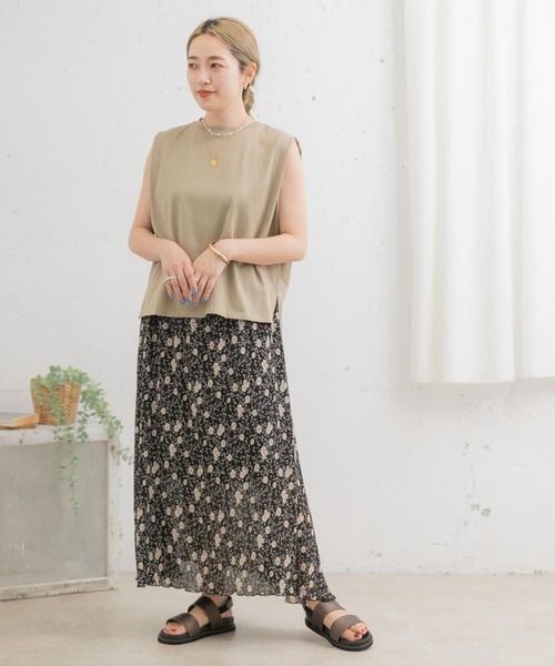 ITEMS URBANRESEARCH（アイテムズ アーバンリサーチ）の「肩タックノースリーブプルオーバー（Tシャツ/カットソー・レディース・オフホワイト/グレー系その他/ミント/ブラック・FREE）」の6枚目の写真