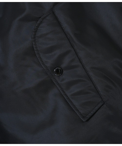 VETEMENTS（ヴェトモン）の「VETEMENTS / ヴェトモン：CUT-UP REVERSIBLE BOMBER：UA52JA200[RIP]（ブルゾン・メンズ・ブラック・XS）」の9枚目の写真