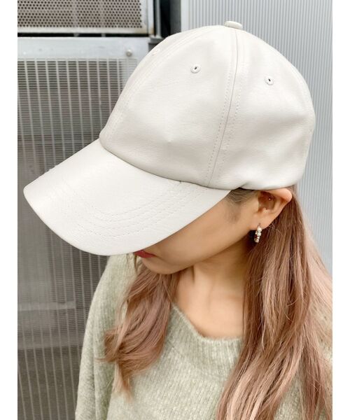 GYDA（ジェイダ）の「フェイクレザーキャップ（キャップ・レディース・ブラック/アイボリー・FREE）」の6枚目の写真