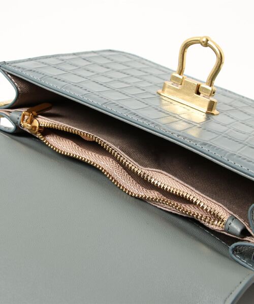 Three Four Time（ｽﾘｰﾌｫｰﾀｲﾑ）の「クラシカルショルダー（ショルダーバッグ・レディース・ブルー/ホワイト/ブラック/キャメル/グリーン・FREE）」の15枚目の写真