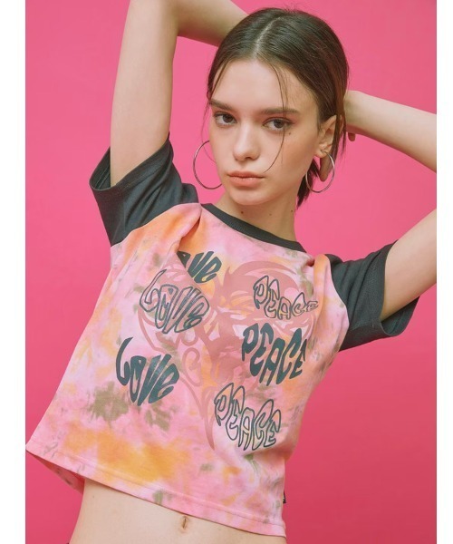 CRANK（クランク）の「【CRANK】LOVE PEACE PRINT T（Tシャツ/カットソー・レディース・ピンク/スカイブルー/ライトピンク/ライトイエロー・ONE SIZE）」の4枚目の写真