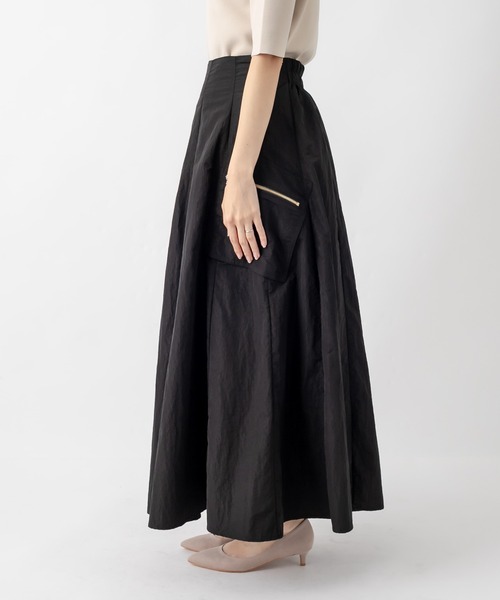 RIVE DROITE（リヴドロワ）の「メリハリのあるシルエットで足長効果　カーゴZIPポケットスカート（スカート・レディース・ブラック/カーキ・FREE）」の19枚目の写真