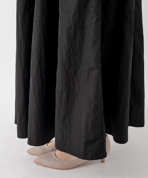 RIVE DROITE（リヴドロワ）の「メリハリのあるシルエットで足長効果　カーゴZIPポケットスカート（スカート・レディース・ブラック/カーキ・FREE）」の12枚目の写真