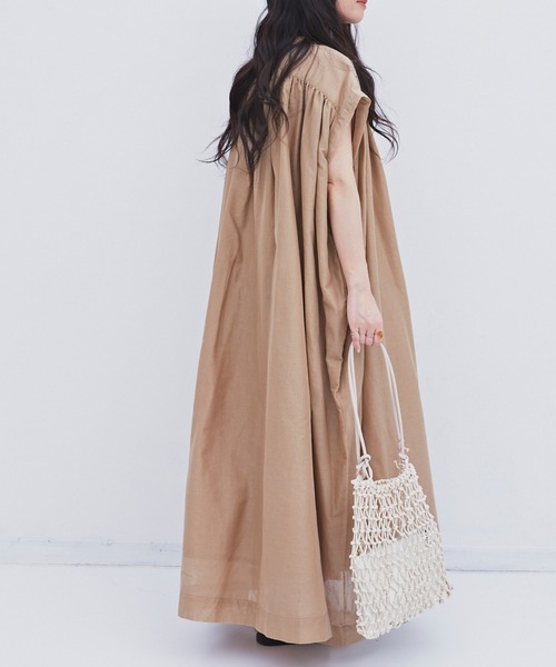 Libra Cue（リブラ キュー）の「シアーコットンボリュームワンピース（ワンピース・レディース・ベージュ/カーキ/ブラック・FREE）」の4枚目の写真