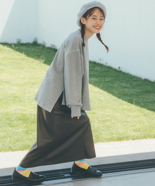 haco!（ハコ）の「【高橋愛さんコラボ】前後で印象を変えて楽しめる 配色デザインのスウェットトップス by LOVE&PEACE PROJECT（スウェット・レディース・グレー/アイボリー・SMALL/MEDIUM/LARGE/X-LARGE）」の21枚目の写真