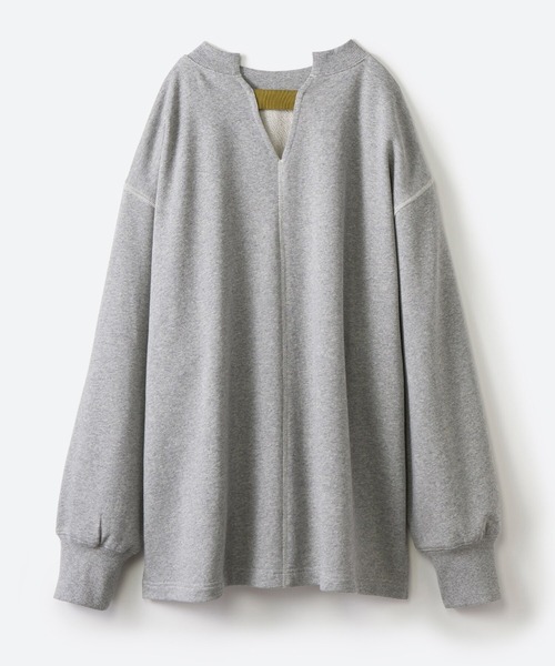 haco!（ハコ）の「【高橋愛さんコラボ】前後で印象を変えて楽しめる 配色デザインのスウェットトップス by LOVE&PEACE PROJECT（スウェット・レディース・グレー/アイボリー・SMALL/MEDIUM/LARGE/X-LARGE）」の18枚目の写真