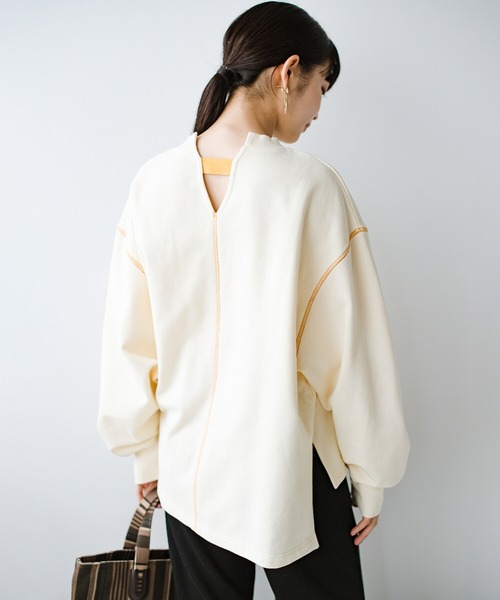 haco!（ハコ）の「【高橋愛さんコラボ】前後で印象を変えて楽しめる 配色デザインのスウェットトップス by LOVE&PEACE PROJECT（スウェット・レディース・グレー/アイボリー・SMALL/MEDIUM/LARGE/X-LARGE）」の15枚目の写真