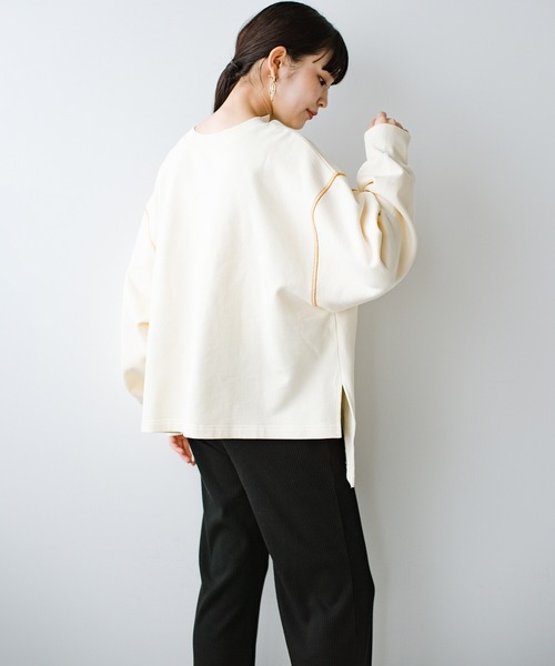 haco!（ハコ）の「【高橋愛さんコラボ】前後で印象を変えて楽しめる 配色デザインのスウェットトップス by LOVE&PEACE PROJECT（スウェット・レディース・グレー/アイボリー・SMALL/MEDIUM/LARGE/X-LARGE）」の7枚目の写真