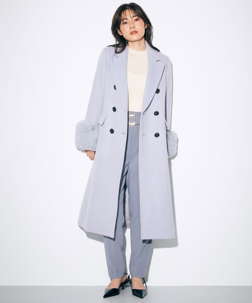 GRACE CONTINENTAL（グレースコンチネンタル）の「ファーカフスロングコート（ムートンコート・レディース・ブラック/ベージュ/ラベンダー・36/38）」の3枚目の写真