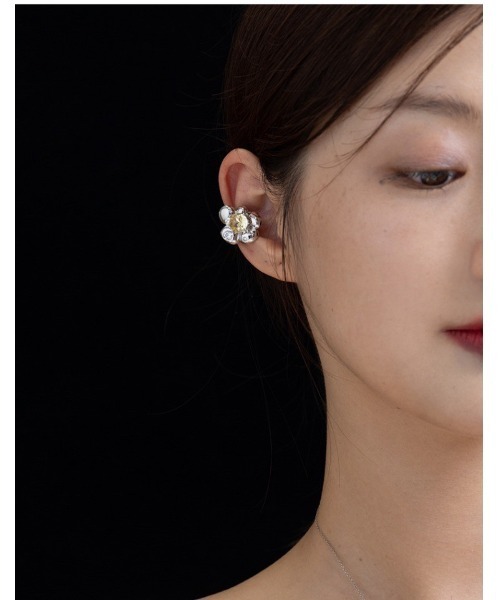 mou(モウ)の「【YNG】フラワーイヤーカフ(片耳用)(イヤーカフ・レディース・パープル/イエロー/ブルー・FREE)」の8枚目の写真