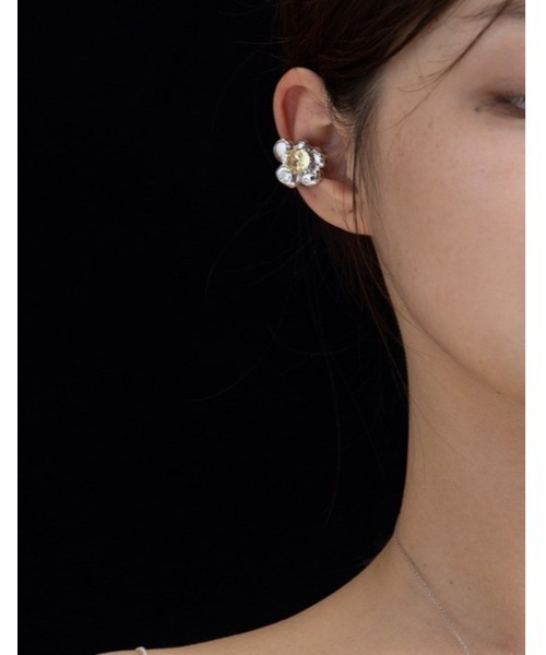 mou(モウ)の「【YNG】フラワーイヤーカフ(片耳用)(イヤーカフ・レディース・パープル/イエロー/ブルー・FREE)」の13枚目の写真