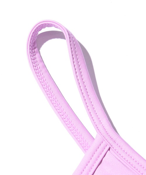 Guess（ゲス）の「GUESS/ゲス ANGELICA ACTIVE BRA トレーニングウェア/スポーツブラ ブラトップ ロゴ セットアップ可 再生資源利用 ジム ヨガ フィットネス ランニング（チューブトップ・レディース・ピンク・S/M/XS）」の11枚目の写真