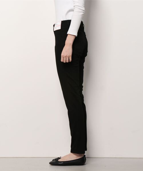 NAVY(ネイビー)の「Magic Leg 裏起毛 デニム レギンスパンツ(その他パンツ・レディース・ブラック・L/XL/S/M)」の7枚目の写真